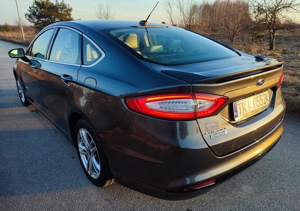 Ford Mondeo cena 61800 przebieg: 129140, rok produkcji 2016 z Chmielnik małe 704
